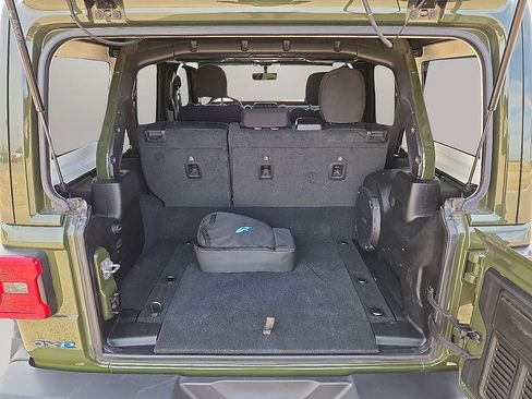 Used 2022 Jeep Wrangler Unlimited Rubicon 4xe image 15