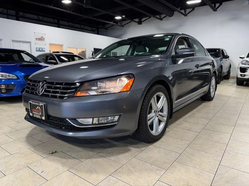 Used 2015 Volkswagen Passat TDI SE FWD image 11