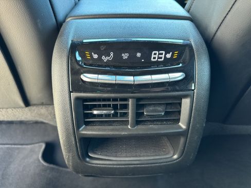 Used 2024 Cadillac XT5 Premium Luxury image 20