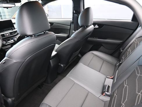 Used 2024 Kia Forte GT-Line image 34