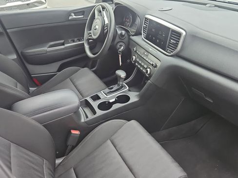 Used 2022 Kia Sportage LX image 13