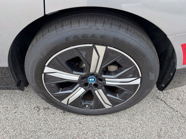 Used 2023 BMW iX M60 w/ Executive Package AWD/4WD image 7