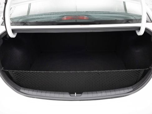 Used 2022 Hyundai Accent SE image 9