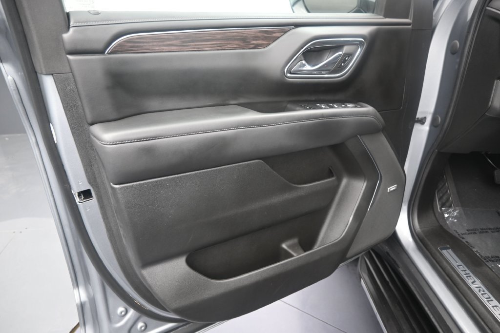 Used 2023 Chevrolet Tahoe LT RWD image 12