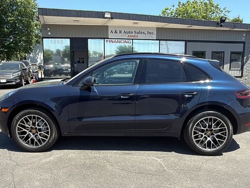 Used 2017 Porsche Macan S AWD/4WD image 4