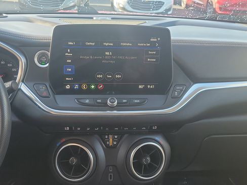 Used 2023 Chevrolet Blazer LT image 23