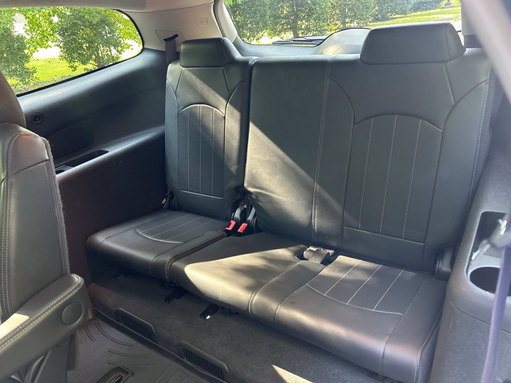 Used 2017 Buick Enclave Premium AWD/4WD image 27