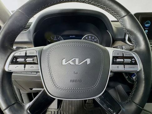 Used 2022 Kia Telluride SX w/ SX Prestige Package image 13
