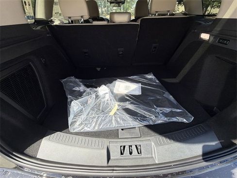 New 2026 Lincoln Corsair Premiere image 25