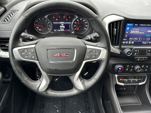 Used 2024 GMC Terrain SLT image 16