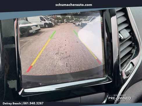 Used 2019 Jeep Cherokee Limited FWD image 23