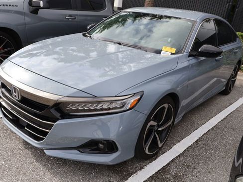 Used 2022 Honda Accord Sport image 2