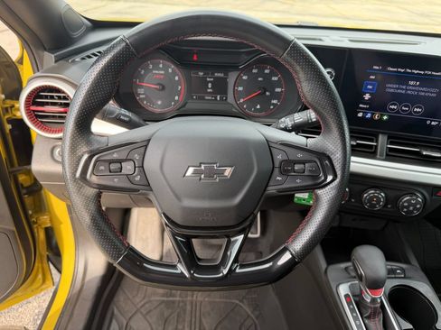 Used 2024 Chevrolet Trax RS w/ Driver Confidence Package FWD image 22