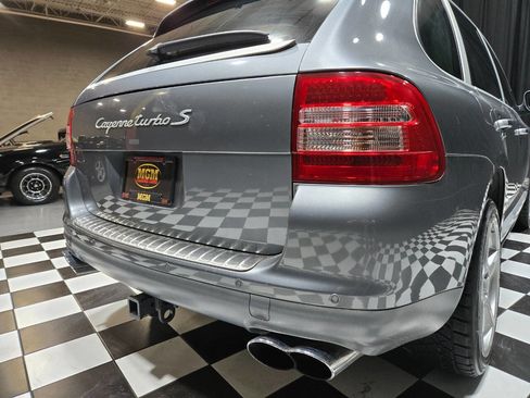 Used 2006 Porsche Cayenne Turbo S image 27
