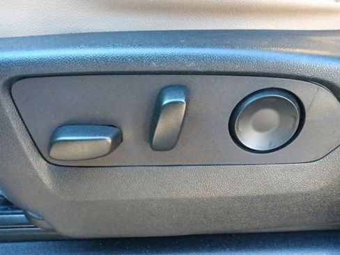 Used 2024 Chevrolet Suburban Premier image 16