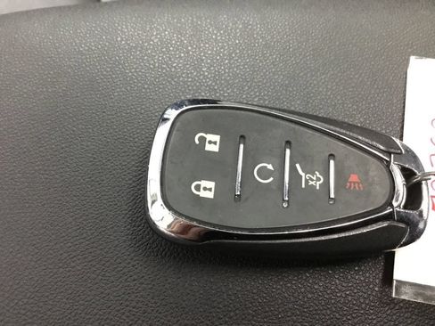 Used 2020 Chevrolet Equinox LT w/ Midnight Edition AWD/4WD image 11