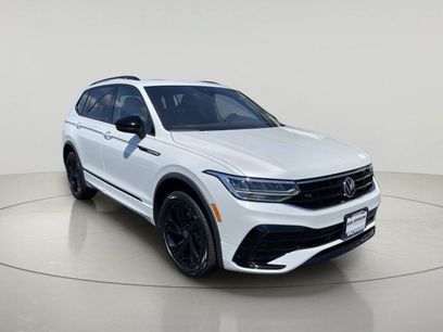 Used 2023 Volkswagen Tiguan SE R-Line