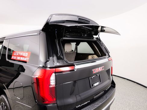 Used 2025 GMC Yukon XL Elevation AWD/4WD image 15