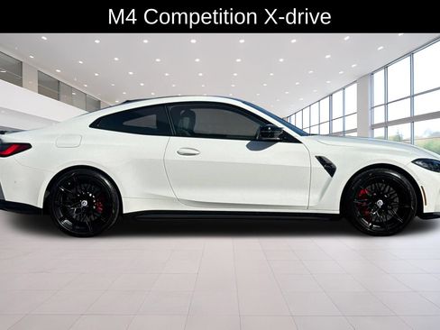 Used 2023 BMW M4 xDrive Competition AWD/4WD image 3