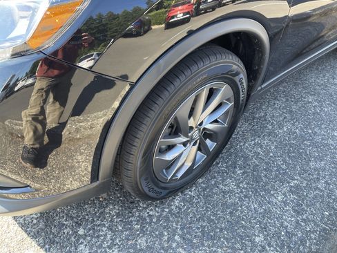 Used 2016 Nissan Rogue SL AWD/4WD image 8