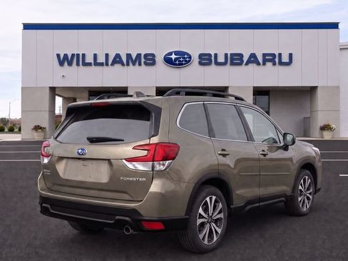 Used 2022 Subaru Forester Limited AWD/4WD image 7