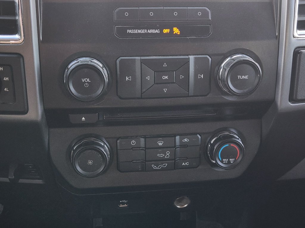 Used 2016 Ford F150 XLT AWD/4WD image 18