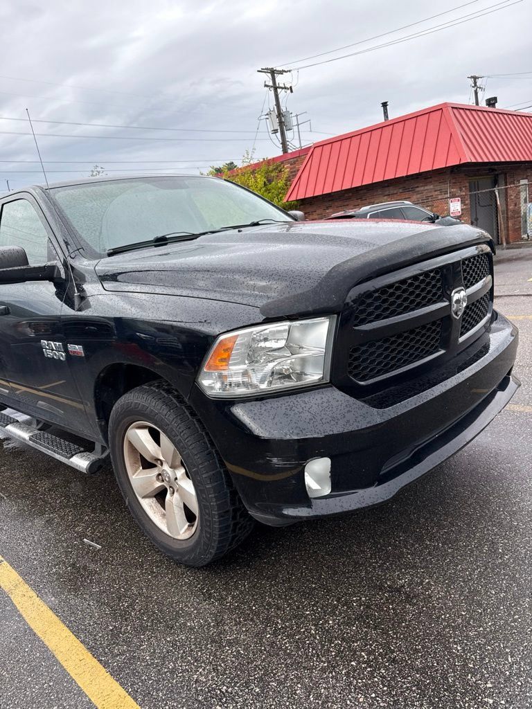 Used 2015 RAM 1500 Express AWD/4WD image 30