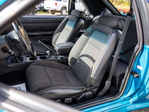 Used 1993 Ford Mustang Cobra image 26