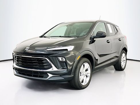 Used 2025 Buick Encore GX Preferred AWD/4WD image 3
