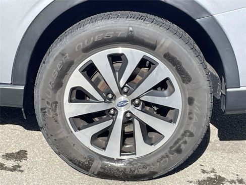 Used 2021 Subaru Outback Premium w/ Popular Package #1 image 11