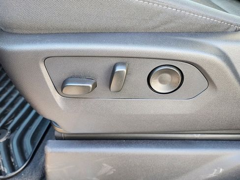 New 2026 GMC Sierra 1500 Elevation image 18