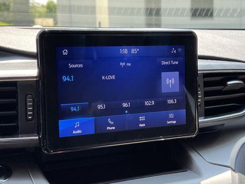 Used 2020 Ford Explorer XLT w/ Equipment Group 202A RWD image 23