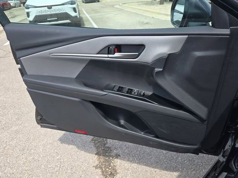 Used 2026 Toyota Camry SE w/ Convenience Package image 27