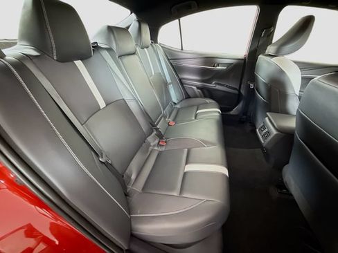 Used 2025 Toyota Camry SE w/ Convenience Package FWD image 25