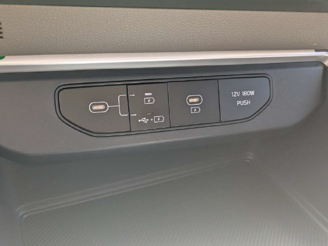 New 2027 Kia Carnival LX FWD image 20