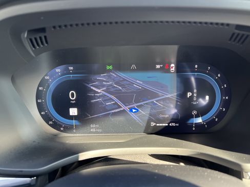 Used 2025 Volvo XC60 B5 Plus w/ Climate Package image 21