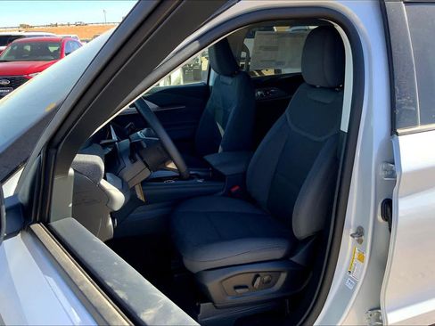 New 2026 Ford Explorer Active image 9