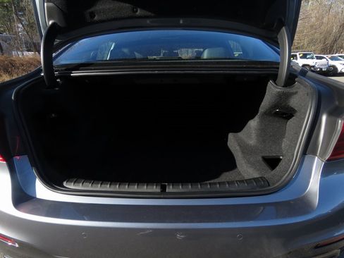 Used 2018 BMW M550i xDrive image 17