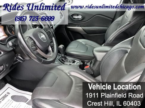 Used 2019 Jeep Cherokee Limited AWD/4WD image 19