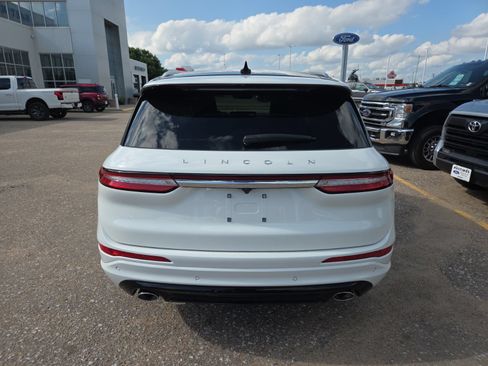 Used 2024 Lincoln Corsair Grand Touring w/ Equipment Group 301A AWD/4WD image 4