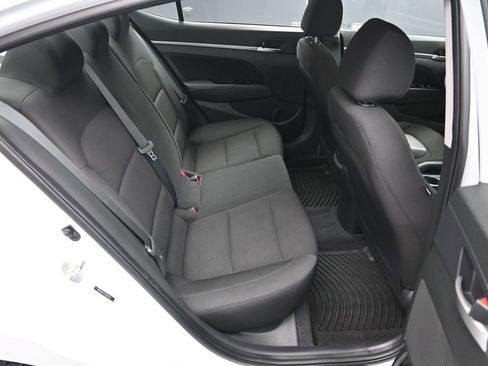 Used 2020 Hyundai Elantra SEL w/ Winter Weather Package image 34