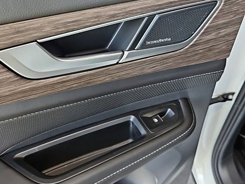 New 2026 Volkswagen Atlas SEL Premium R-Line image 23