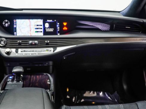 Used 2018 Lexus LS 500 w/ Interior Upgrade Package RWD image 18