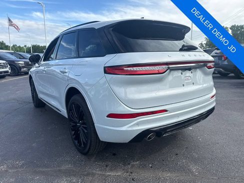 Used 2025 Lincoln Corsair Reserve w/ Equipment Group 202A AWD/4WD image 8