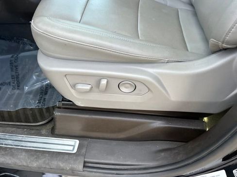 Used 2022 Chevrolet Silverado 1500 LTZ w/ LTZ Premium Package image 10