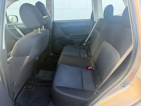 Used 2014 Subaru Forester 2.5i AWD/4WD image 14