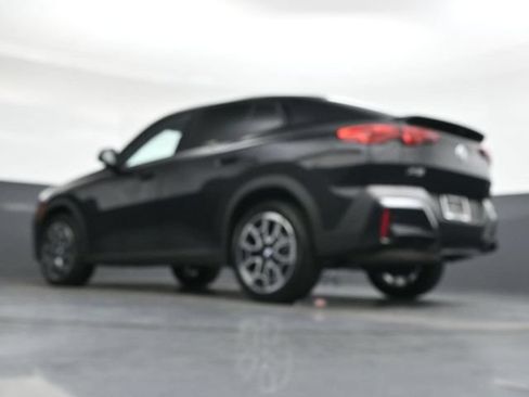 Used 2025 BMW X2 xDrive28i w/ Technology Package AWD/4WD image 33