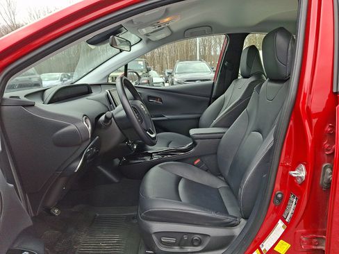Used 2022 Toyota Prius Prime XLE image 13