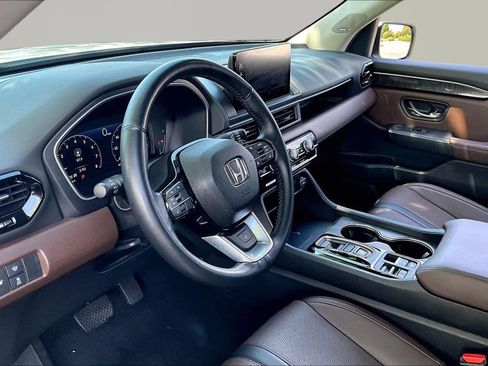 Used 2025 Honda Pilot Elite image 14