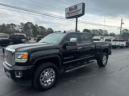 Used 2016 GMC Sierra 2500 Denali w/ Driver Alert Package image 1